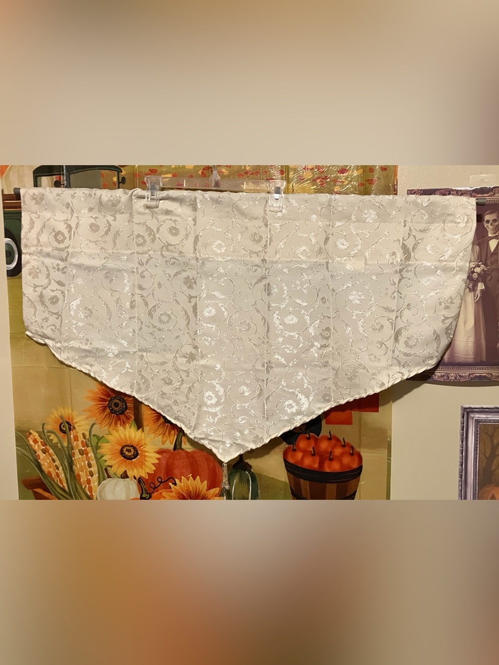 Set of 2 White Jacquard Scrolled Valance Curtain Panel